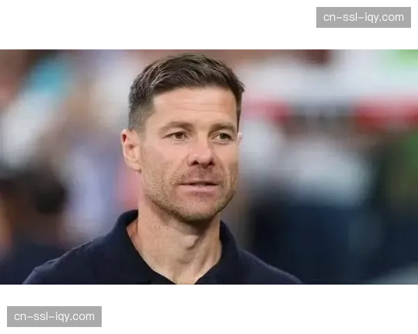 深度：哈维-阿隆索的3-4-3体系如何破解了多特蒙德的高位压迫