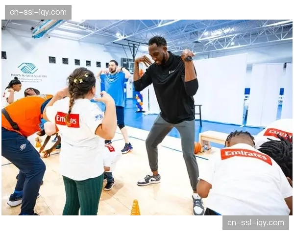 NBA关怀行动：球星访问家乡社区，举办青少年篮球训练营